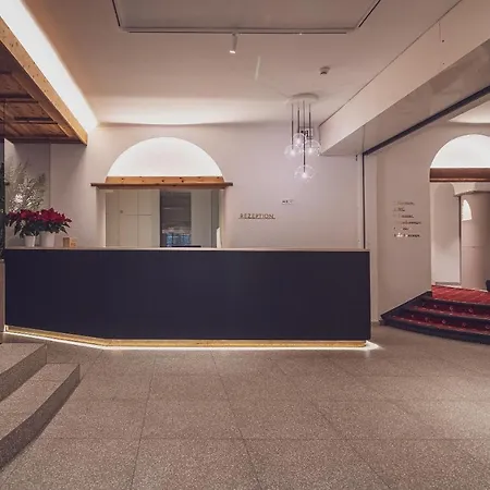 National By Mountain 酒店 3*