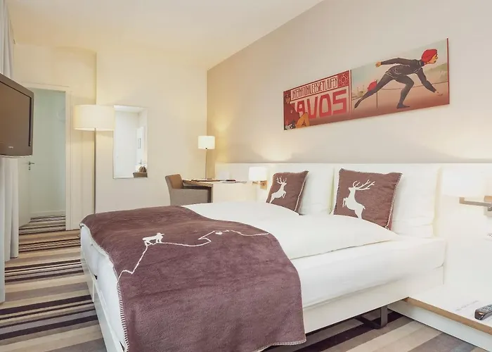 酒店 National By Mountain