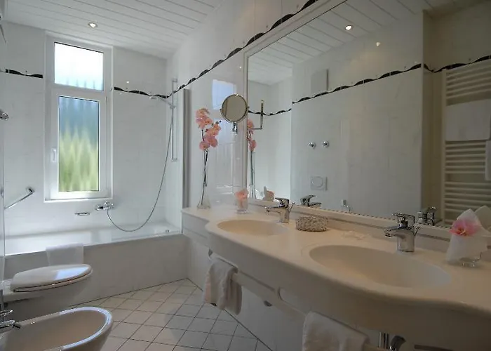 National By Mountain 3*