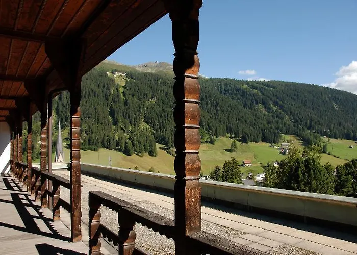 National By Mountain 酒店 3*