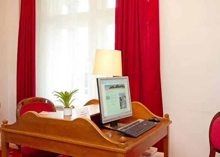 酒店 National By Mountain 3*