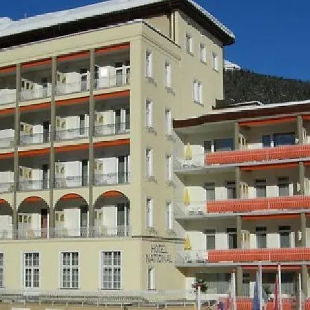 فندق National By Mountain 3*